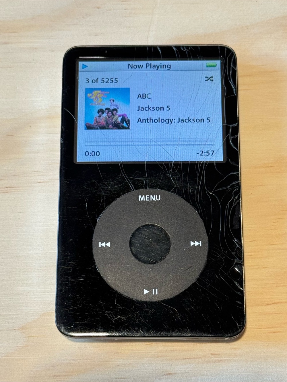 iPod Model:A1136 5thGen 30GB Blk Tested Good Batt 10-12hr w/5255Song-Charg Read